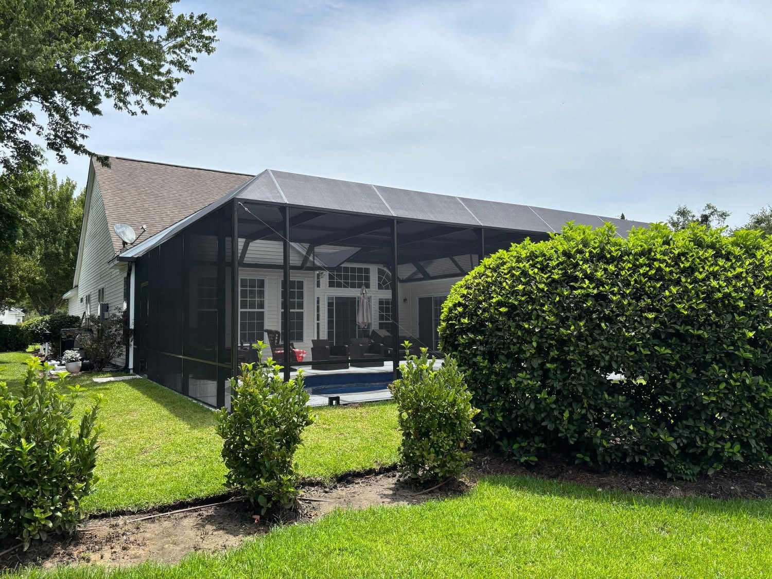 Finished screened porch with aluminum frame